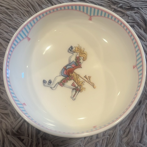 Tiffany and Co. 3 piece bone China carousel set. - Picture 2 of 5